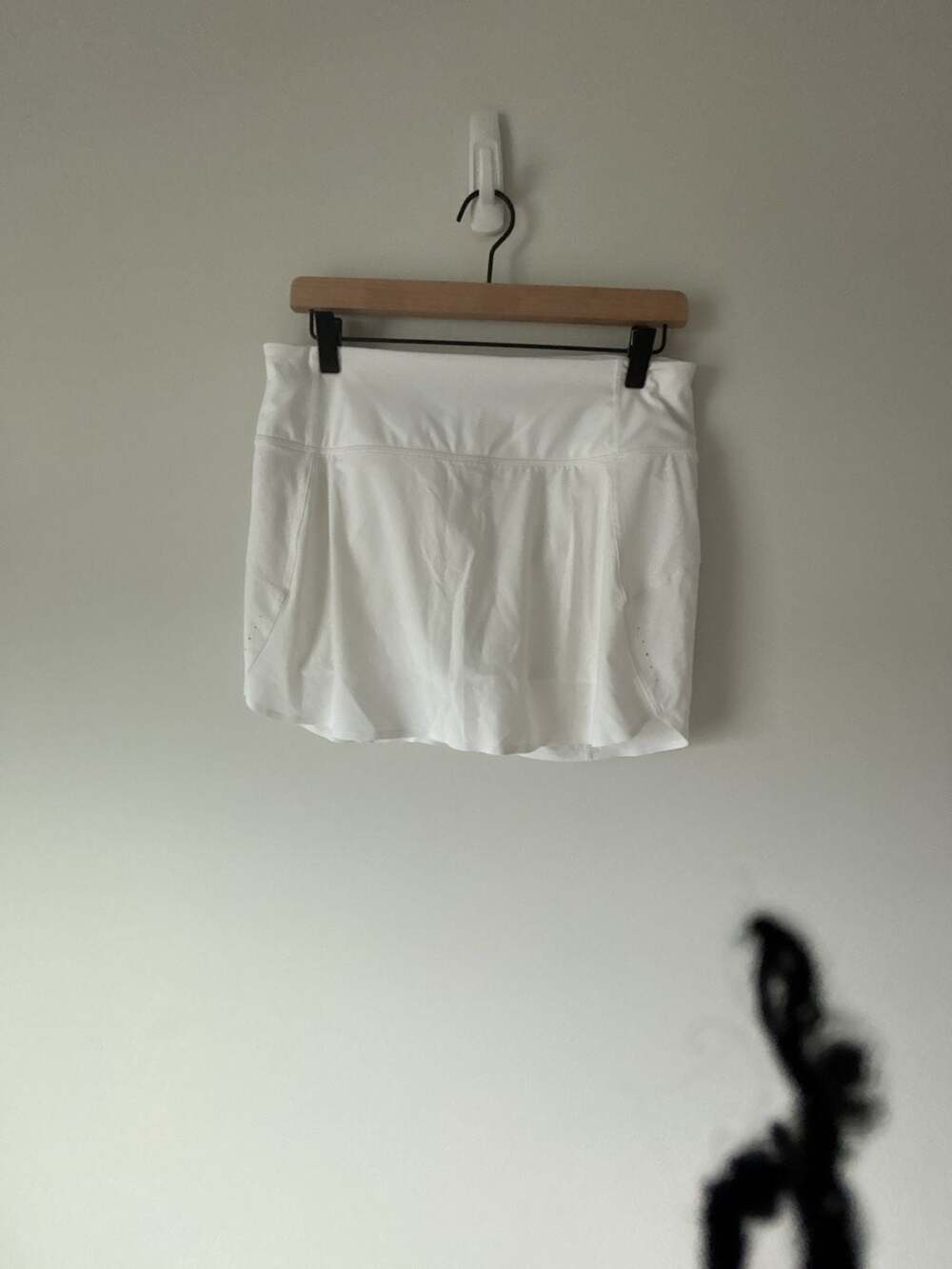 Athleta Run With It 14 Skort Size M White Athletic Running Shorts